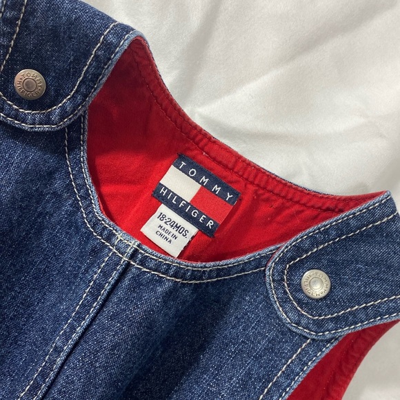 Vintage TOMMY HILFIGER TOMMY Baby Denim Snap Dress // Size 12-18MOS EUC - Picture 8 of 9
